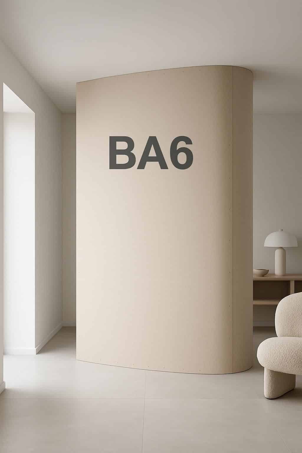 Découvrez les caractéristiques et les utilisations du Placoplatre BA 6 en construction, un matériau essentiel pour vos projets de cloisons et d'isolation.